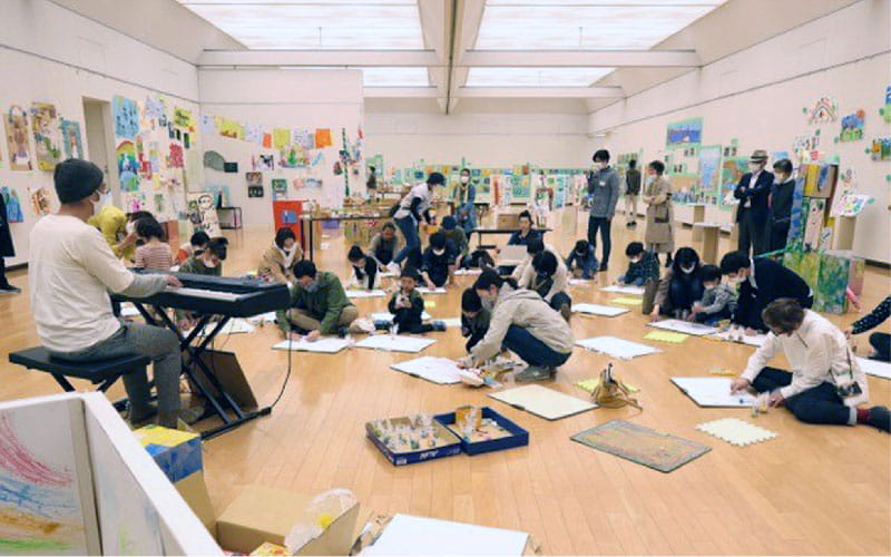 ワークショップ：2021年4月音を描くこと、絵を奏でること。